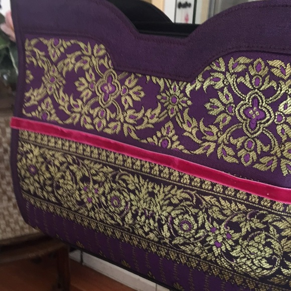 Dark purple Silk h/made bag for special occasions - Picture 3 of 4